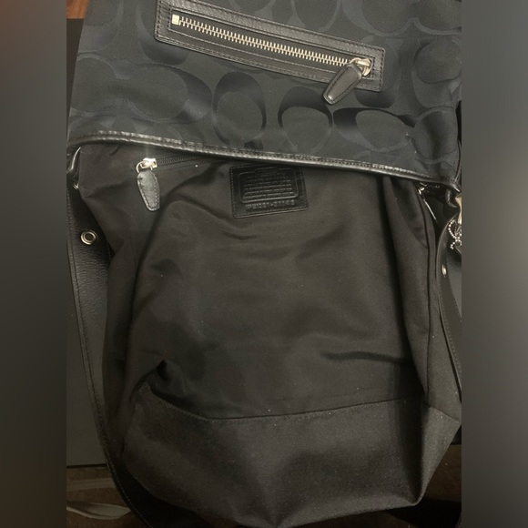 Coach Legacy Signature Black Duffle Bag - Picture 11 of 12